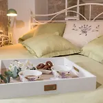 Nonni-romantic Stone House *
