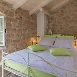 Nonni-romantic Stone House Višnjan