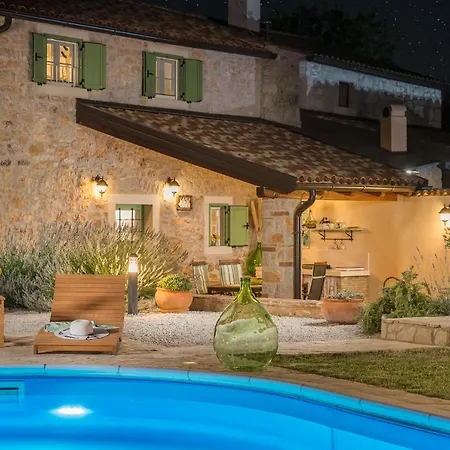Nonni-romantic Stone House * Višnjan
