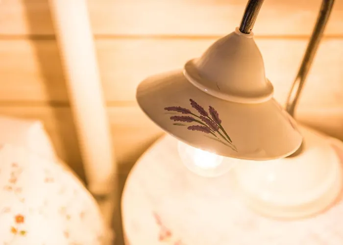 Nonni-romantic Stone House Feriehus