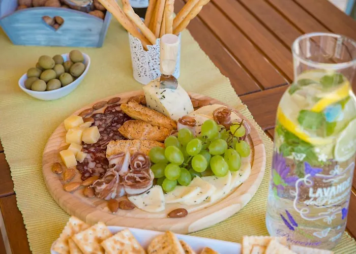 Nonni-romantic Stone House *