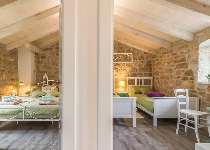 Nonni-romantic Stone House Višnjan