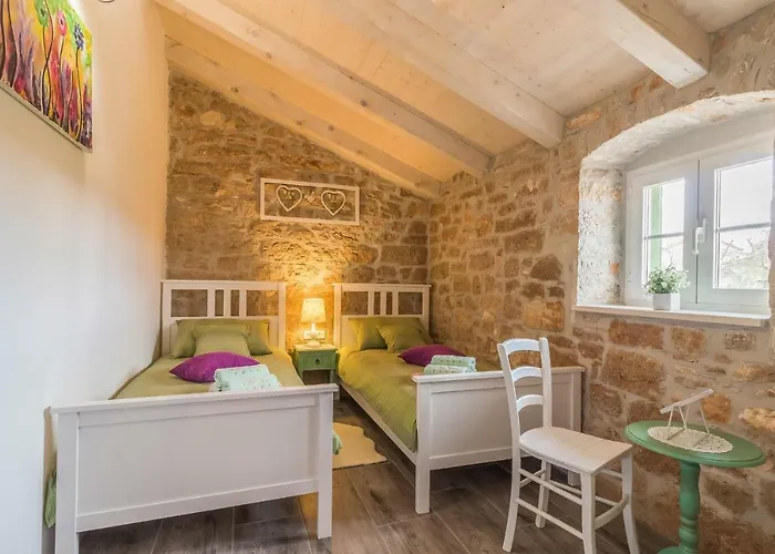 Nonni-romantic Stone House Feriehus *