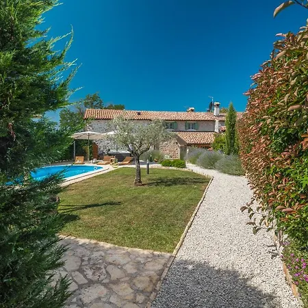 Nonni-romantic Stone House Vikendica *