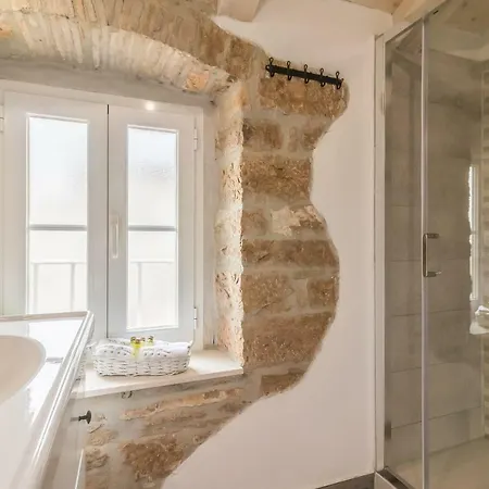 Nonni-romantic Stone House Višnjan